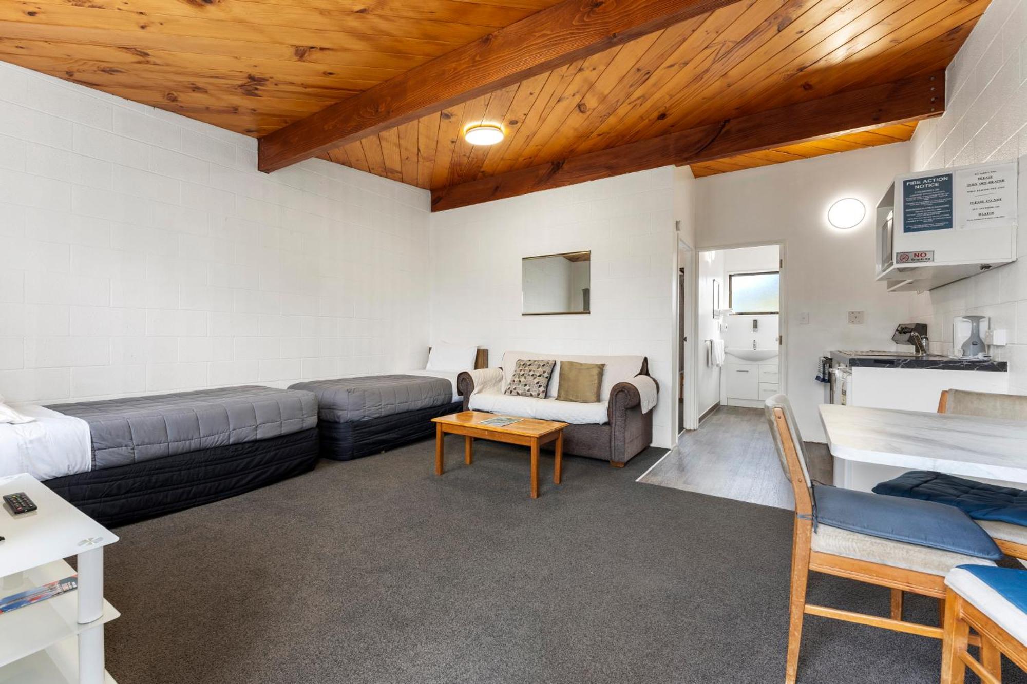 Coachman'S Lodge Motel Whanganui Extérieur photo