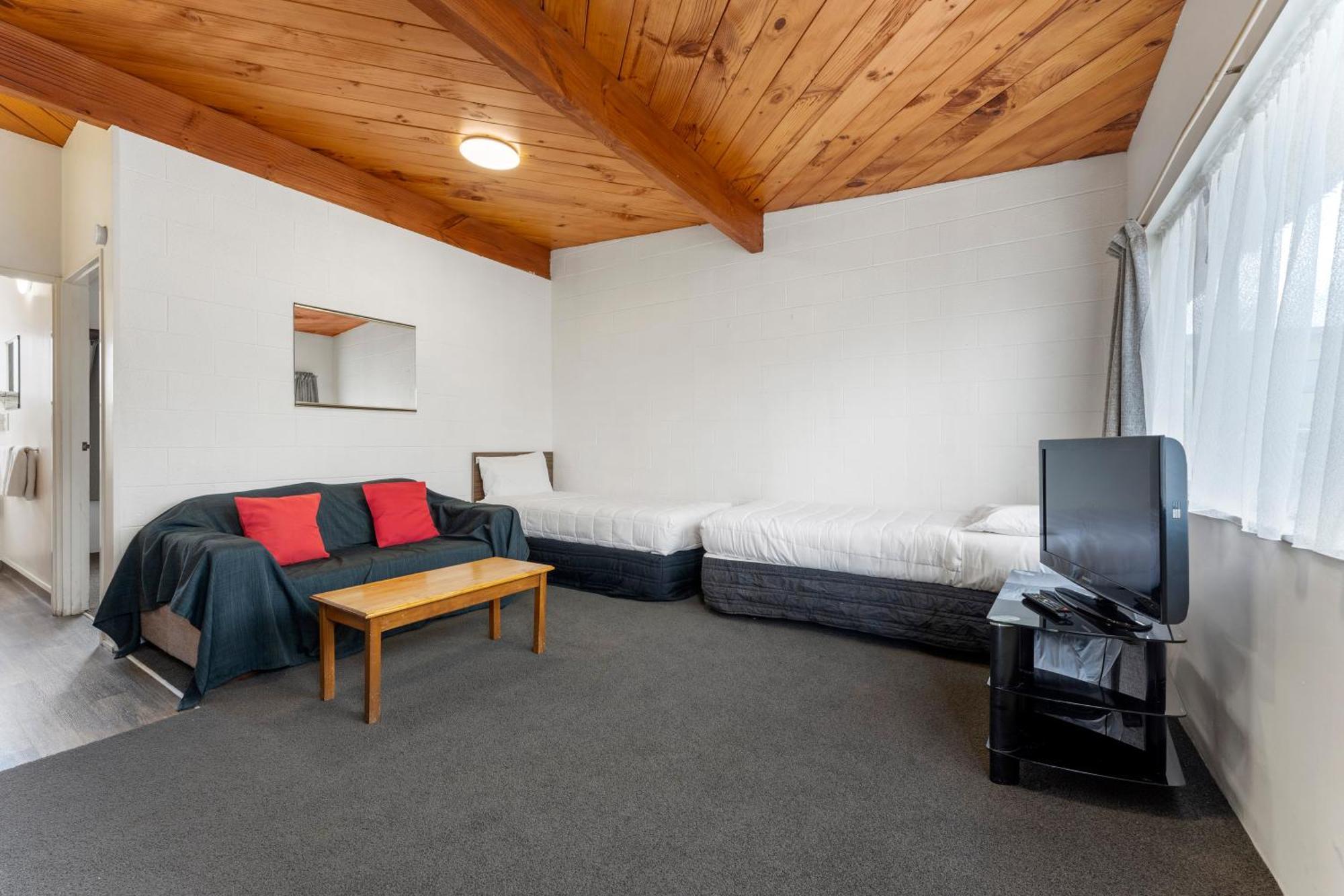 Coachman'S Lodge Motel Whanganui Extérieur photo